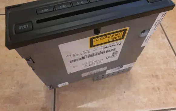 Audi A6 S6 C6 4F CD/DVD changer 4E0910110E 4E0035110A