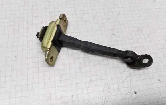 KIA Cerato Front door check strap stopper
