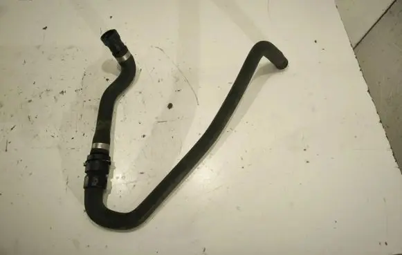 Volvo XC60 Engine coolant pipe/hose 6G918B160