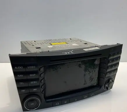 Radio/CD/DVD/GPS head unit