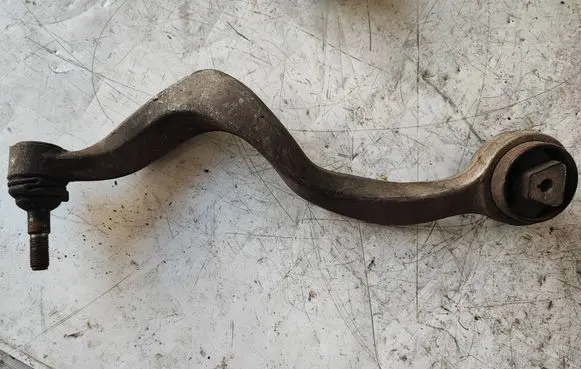 BMW 7 E65 E66 Front lower control arm/wishbone 6773178
