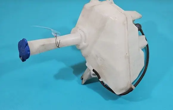 Hyundai Elantra Windshield washer fluid reservoir/tank 98610-3X000 IMPRK1451431