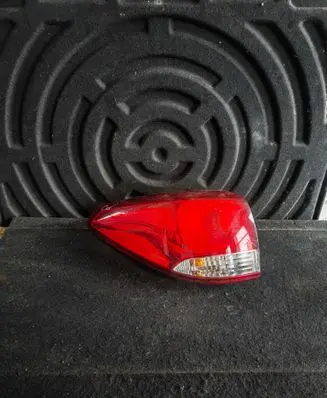 KIA Carens III Rear/tail lights 
