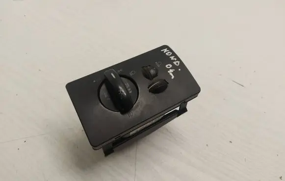 Ford Mondeo Mk III Light switch 1S7T13A024AB 04052701