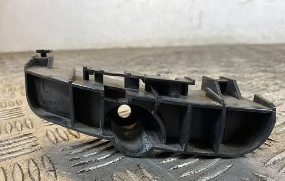 Lexus CT 200H Rear bumper mounting bracket 5256376010 52563 76010