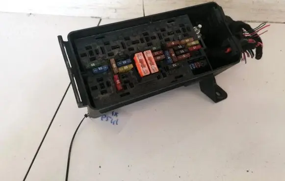 Mercedes-Benz ML W164 Fuse box set