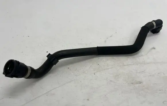 Opel Insignia B Engine coolant pipe/hose 39087130
