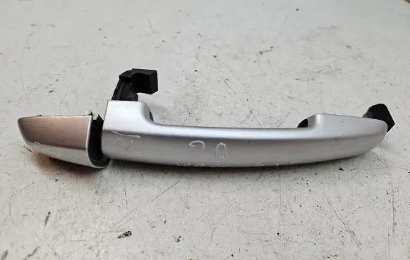 Suzuki SX4 Rear door exterior handle