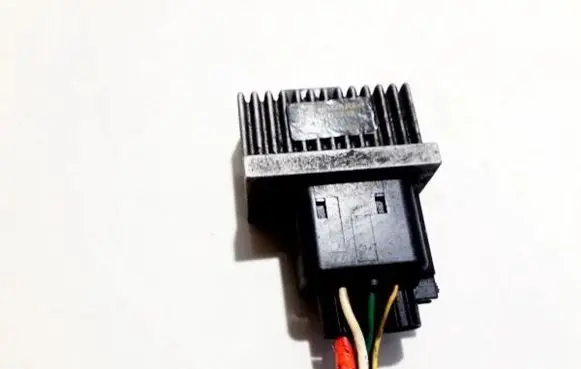Renault Laguna II Glow plug pre-heat relay 7700115078