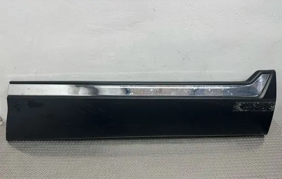 Honda CR-V Front door trim (molding) 75312TLAA020