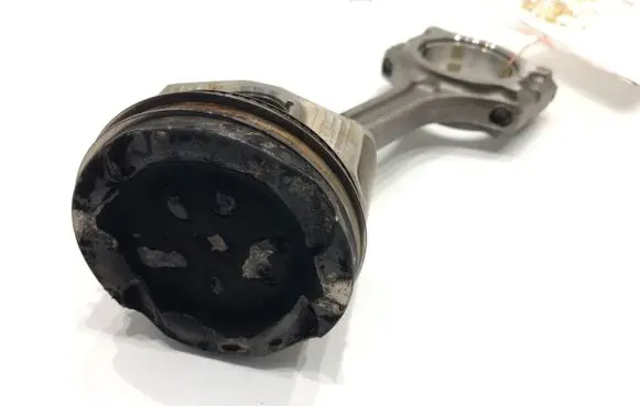 Nissan Qashqai J12 Piston with connecting rod HR13DDT