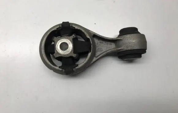 Nissan Qashqai Engine mount bracket 11350JD000