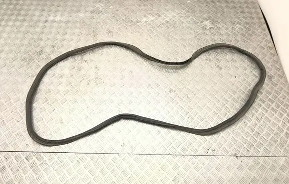 Skoda Enyaq iV Trunk rubber seal (body) 5LE827705D