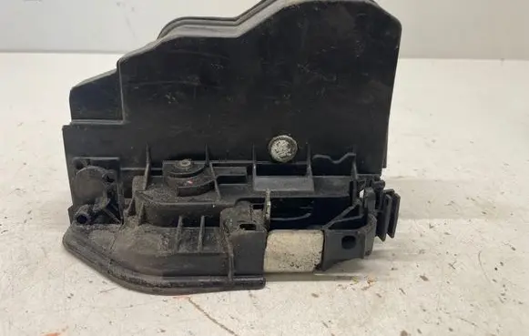 BMW 5 E60 E61 Front door lock 7202146 866970W