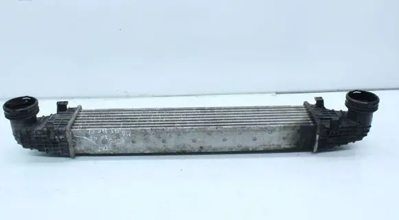 Mercedes-Benz CLS C219 Intercooler radiator A2115003902