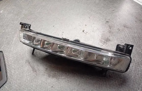 Citroen C4 II Picasso Front fog light 17785001 17784901