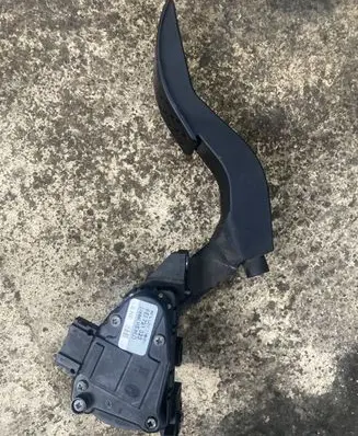 Audi A4 S4 B6 8E 8H Accelerator throttle pedal