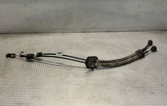 Gear shift cable linkage
