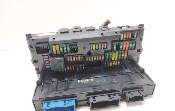 BMW 5 GT F07 Fuse module 9210861 00280766 1703344