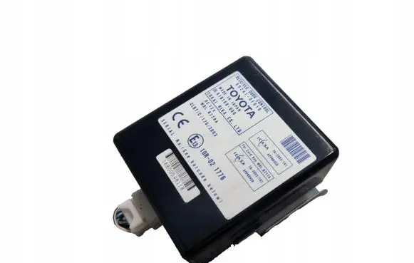Toyota Corolla Verso AR10 Door control unit/module 89741-0F010