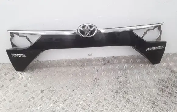 Toyota Avensis T270 Trunk/boot trim cover 7681105140