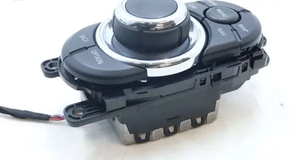 Multifunctional control switch/knob