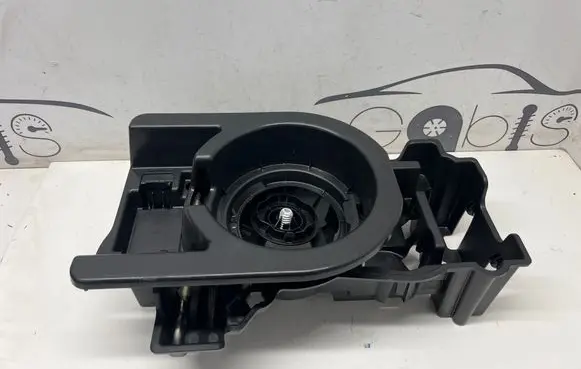 Opel Mokka B Spare wheel section trim 9818867680