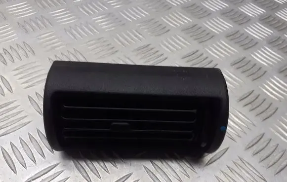 Land Rover Freelander Dash center air vent grill MWC4078