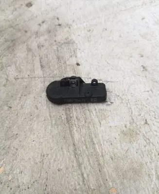 Ford Fusion II Tire pressure sensor CM5T1A180AA