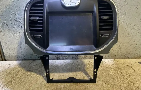 Chrysler 300C Screen/display/small screen 05064632AK 26777H CDF007