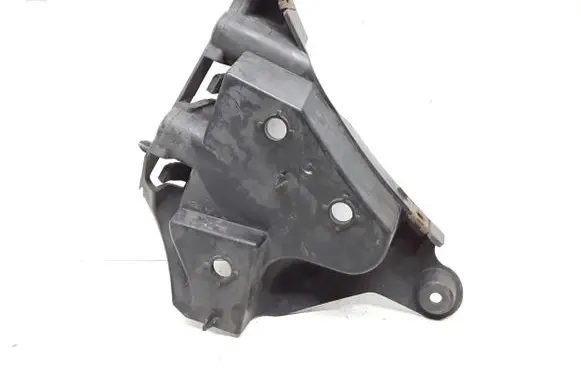 Volvo XC60 Front bumper mounting bracket 30764619