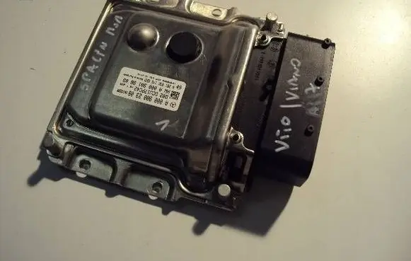 Mercedes-Benz Vito Viano W447 Reducing agents exhaust control unit A0009002308 0281032176 A0009019603