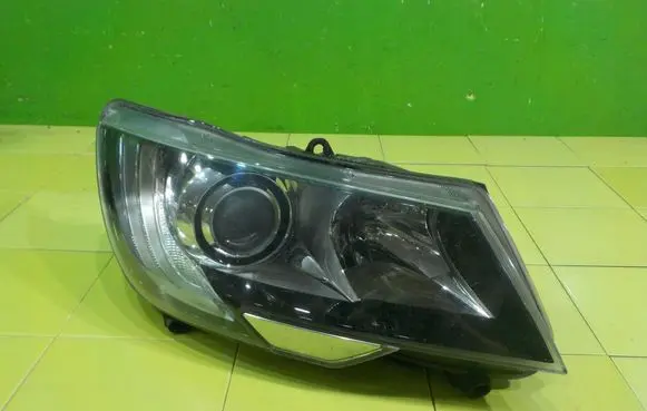 Skoda Superb B6 (3T) Headlight/headlamp 1LL01131404 ZP28