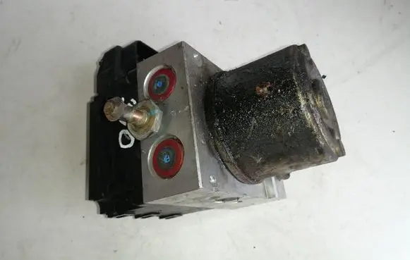 Mitsubishi Galant ABS Pump MR510739 AC045001864