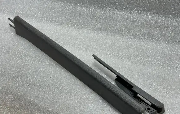 Porsche Cayenne (9PA) Front passenger seat rail trim 7L0881464