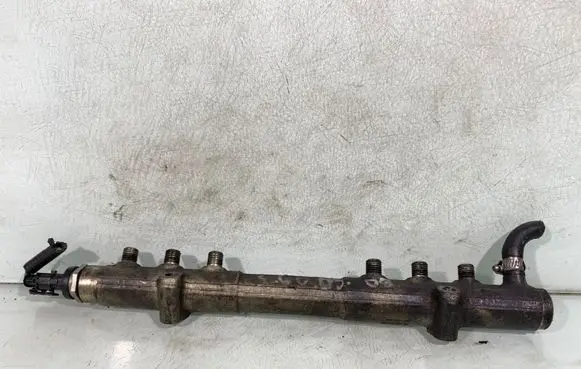 Volvo S60 Fuel main line pipe 0445215023 30757146