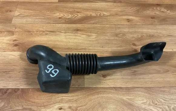Intercooler hose/pipe