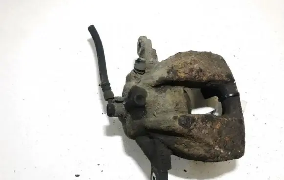 Honda CR-V Front brake caliper