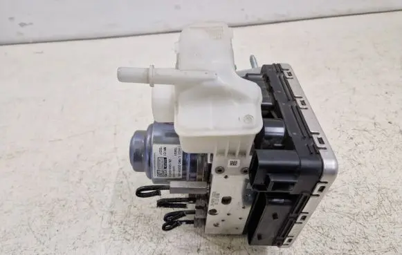 Ford Explorer VI ABS Pump L1MC2D335 L1MC2D335GB 25120250874