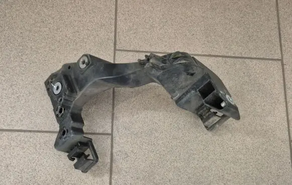 KIA Ceed Headlight/headlamp mounting bracket
