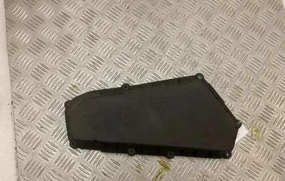 BMW 3 F30 F35 F31 Fuse box cover 8509914
