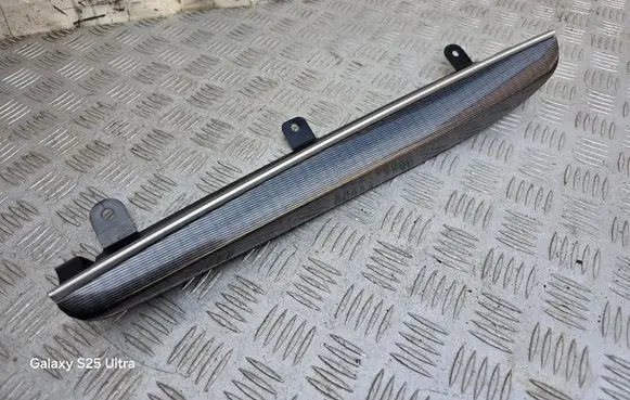 Dashboard glove box trim