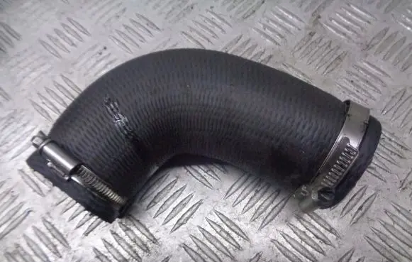 Citroen C5 Turbo air intake inlet pipe/hose