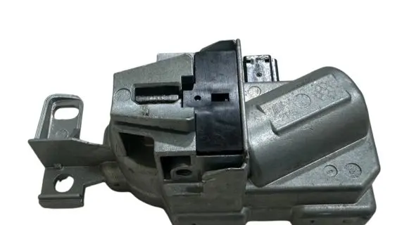 Volvo V50 Steering wheel lock P31340733 T2743F1DA