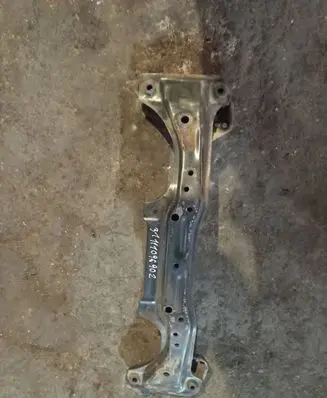 BMW 3 E46 Front subframe 31111096902