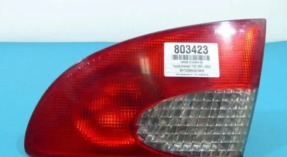 Toyota Avensis T220 Rear/tail lights IMPRK803423