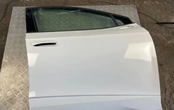 Volkswagen ID.5 Front door