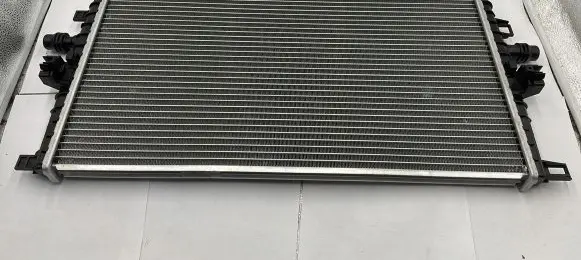 Tesla Model 3 Coolant radiator 149417500A 149417500B 1494175