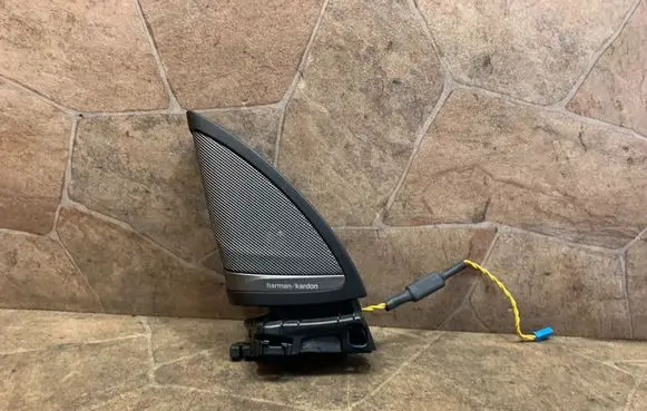 BMW 6 G32 Gran Turismo Front door speaker 7416793