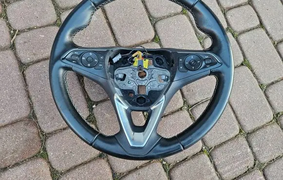 Opel Insignia B Steering wheel 5O5P5L5E5X1575